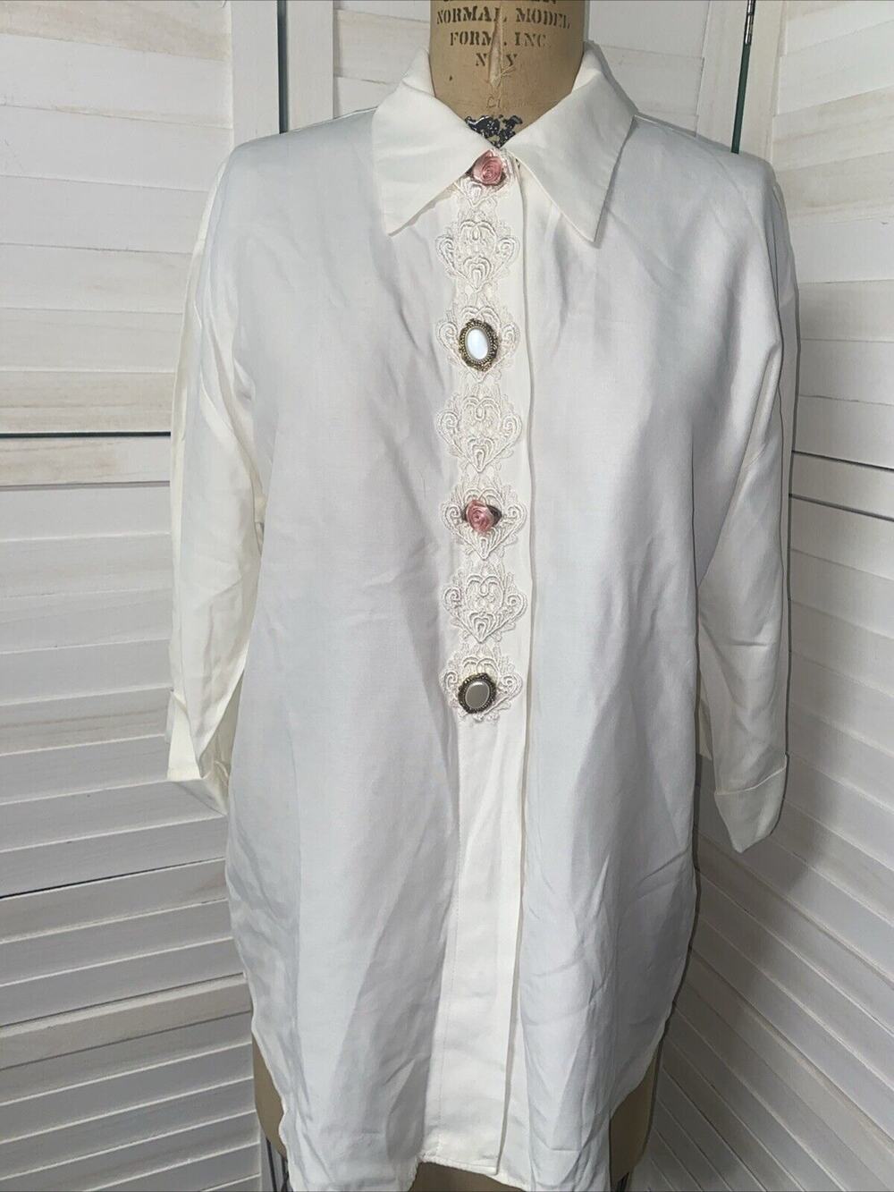 Vintage 80s Pride & Joys Women’s Blouse Decorative Buttons Sz 8 Union Made USA